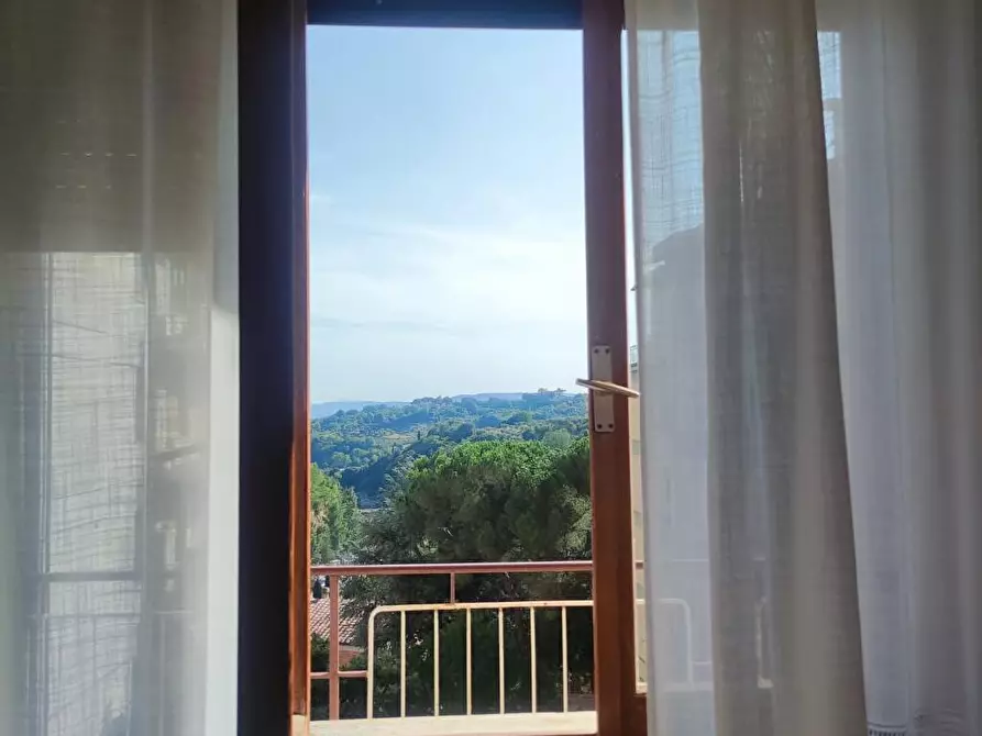 Immagine 5 di Abitazione tipica in affitto  a Siena