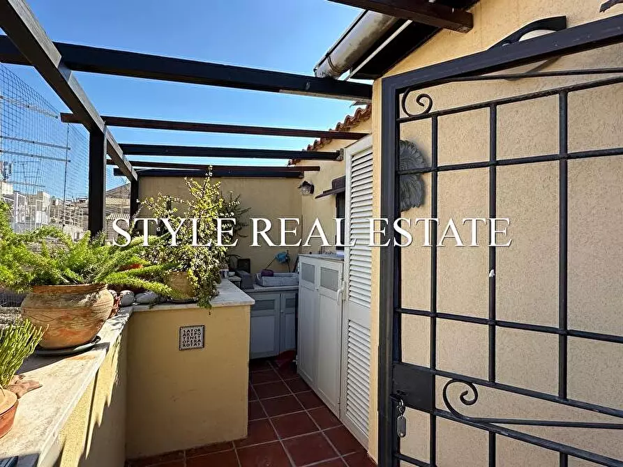 Immagine 3 di Appartamento in vendita  in via logoteta a Siracusa