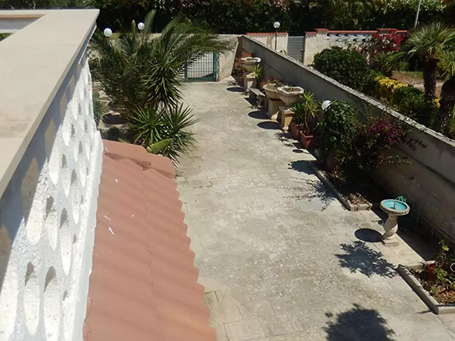 Immagine 23 di Villa in vendita  in via Bari km 788 a Giovinazzo