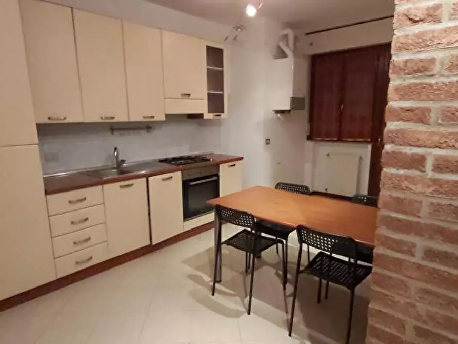 Immagine 2 di Appartamento in affitto  a Mezzani