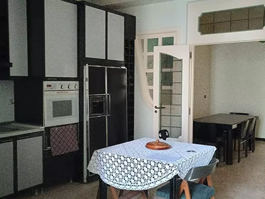 Immagine 3 di Appartamento in affitto  in via cesare Battisti  174 a Taranto