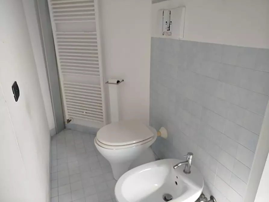Immagine 16 di Appartamento in vendita  in via principe Amedeo  222 a Taranto