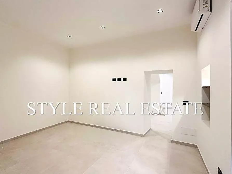 Immagine 4 di Appartamento in vendita  in Via Resalibera - a Siracusa