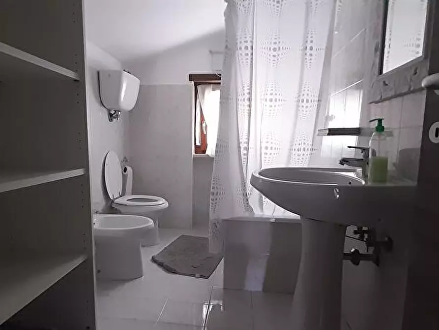 Immagine 5 di Mansarda in affitto  a L'aquila