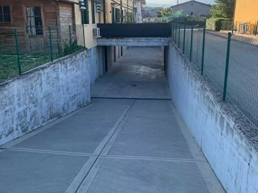 Immagine 4 di Garage in affitto  in Via Vezzi 1 a Nervesa Della Battaglia