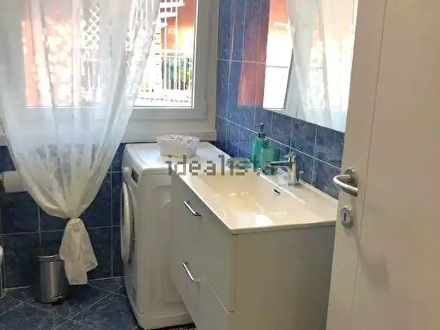 Immagine 9 di Bilocale in vendita  in VIA PRIVATA DEI GLICINI 7 a Rapallo