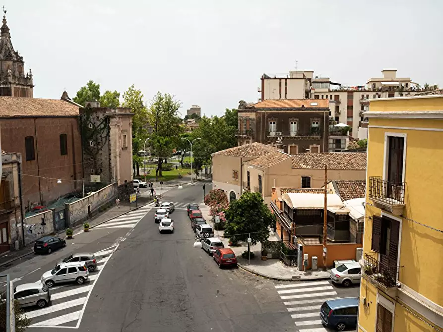 Immagine 5 di Camera in affitto  a Catania