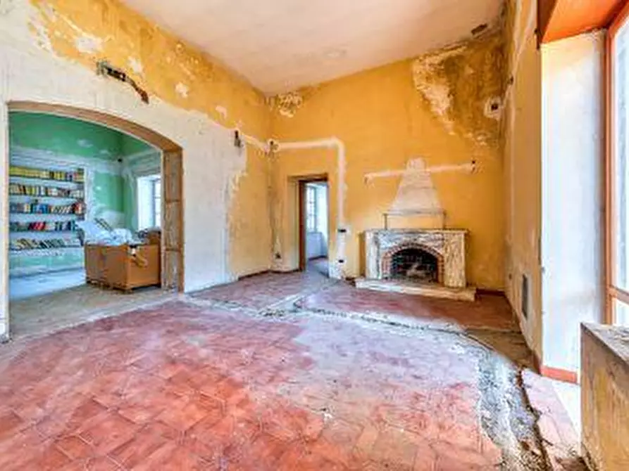 Immagine 9 di Palazzo in vendita  in Via Casamonica 4 a Sarno