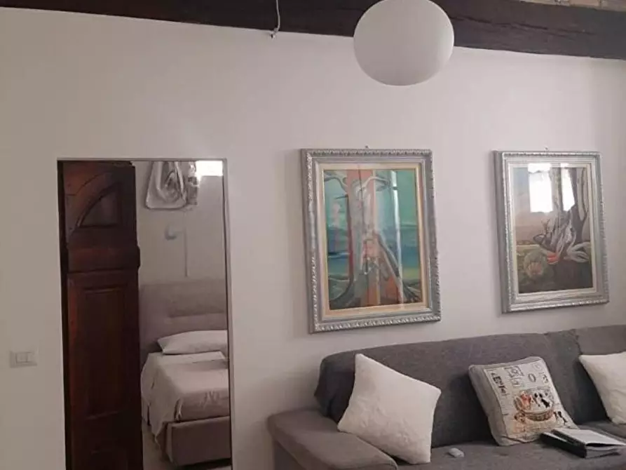 Immagine 1 di Appartamento in affitto  a Parma