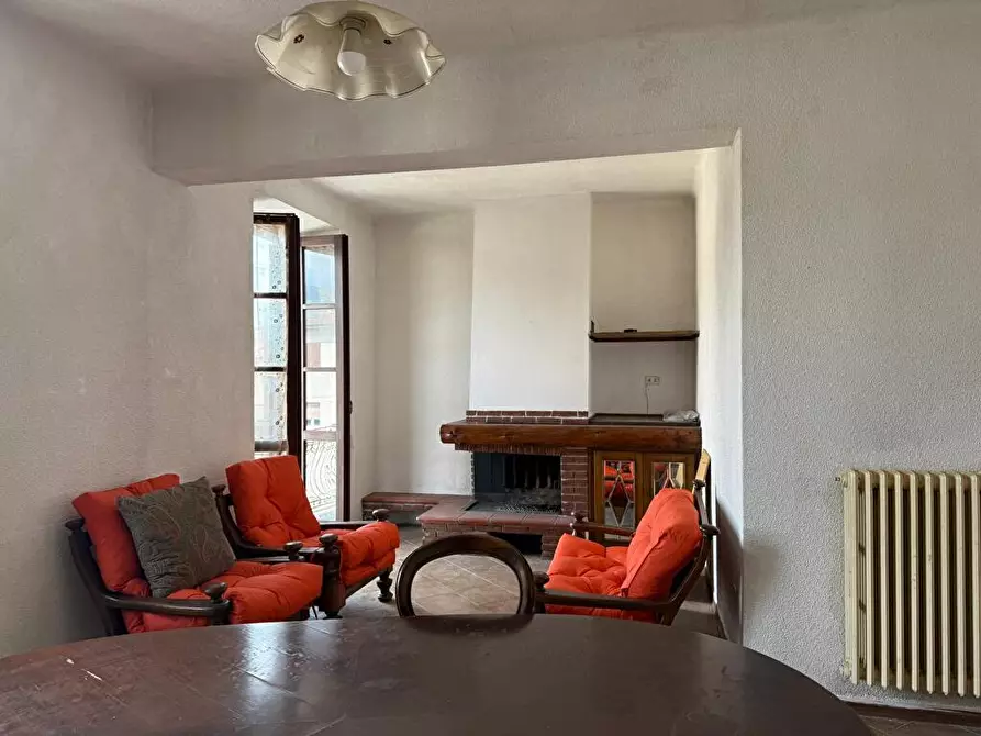 Immagine 4 di Appartamento in vendita  a Licciana Nardi