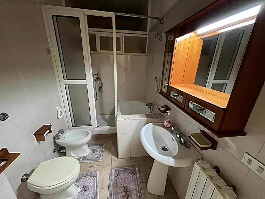 Immagine 2 di Stanza singola in affitto  in via Principe Amedeo  313 a Taranto