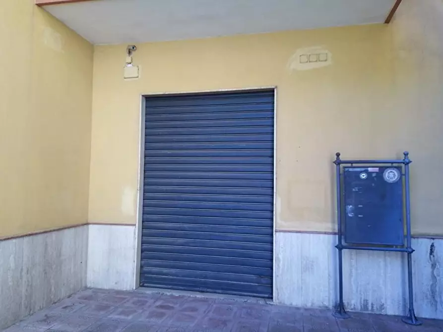 Immagine 1 di Deposito in vendita  in Via Corso Umberto I 1 a Sarno