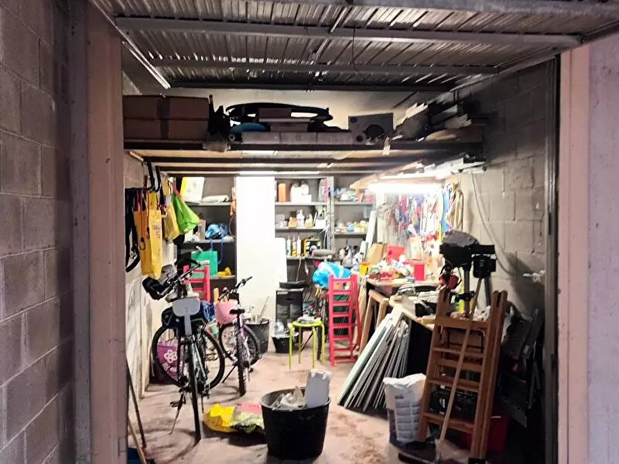 Immagine 3 di Box auto in affitto  in via Brusuglio  73-5 a Milano