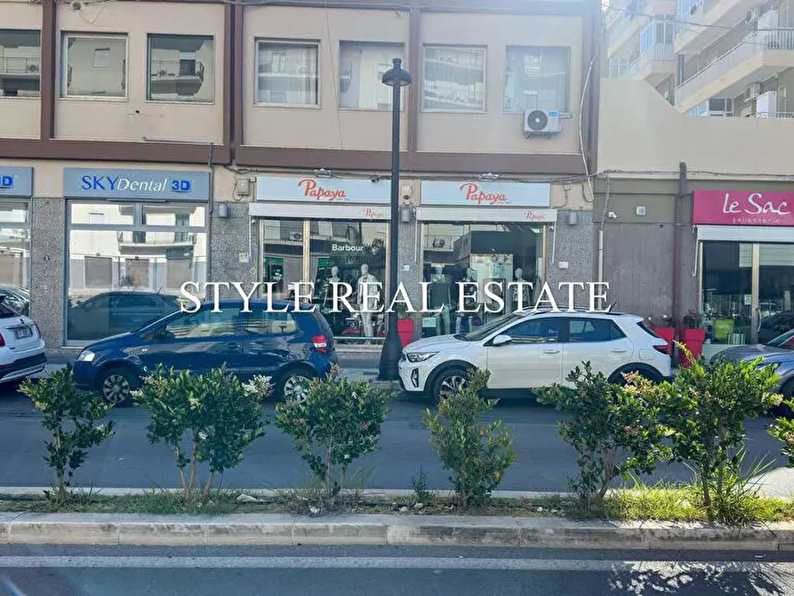 Immagine 1 di Locale commerciale in vendita  in VIA TISIA 180 a Siracusa