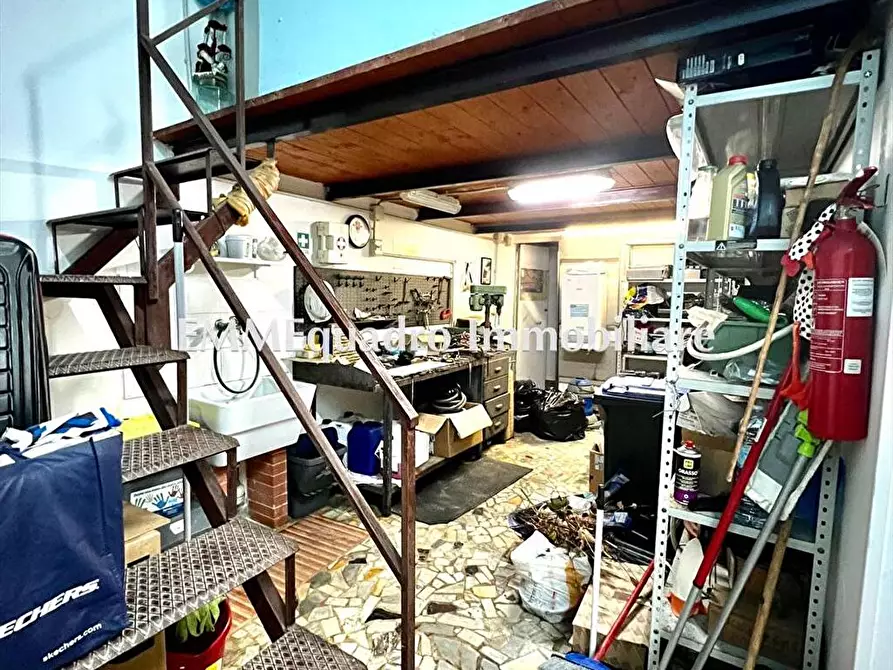 Immagine 7 di Locale commerciale in vendita  in via Giuseppe di Vittorio a Terracina