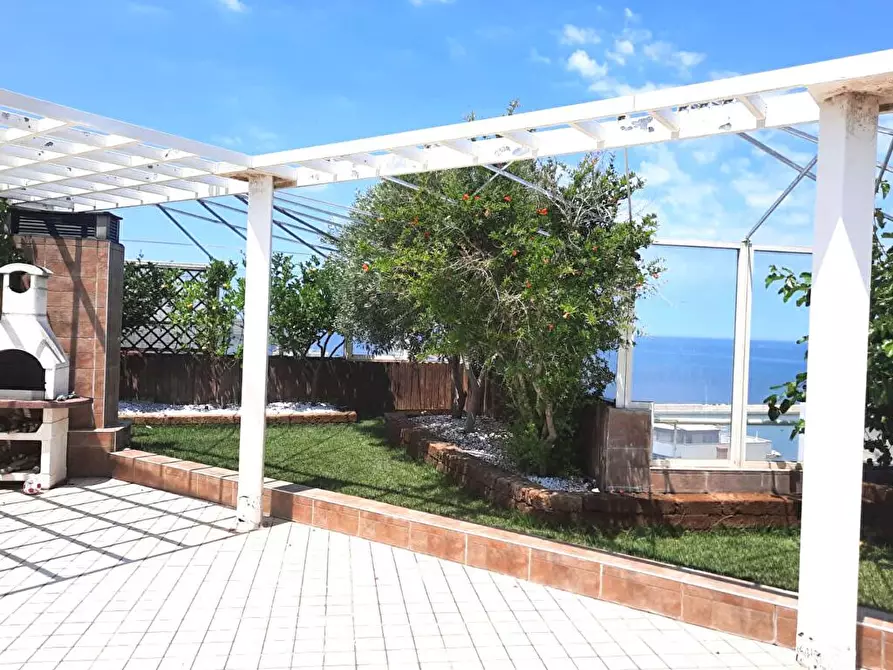 Immagine 2 di Attico in vendita  in via perosi a Bari