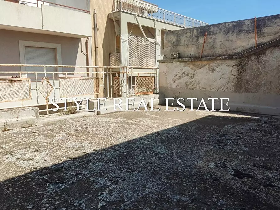 Immagine 2 di Appartamento in vendita  in via cavour a Canicattini Bagni