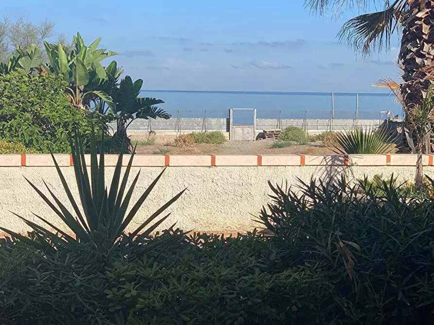 Immagine 3 di Albergo/B&B/Residence in affitto  in Via Riccione  27 a Capaci