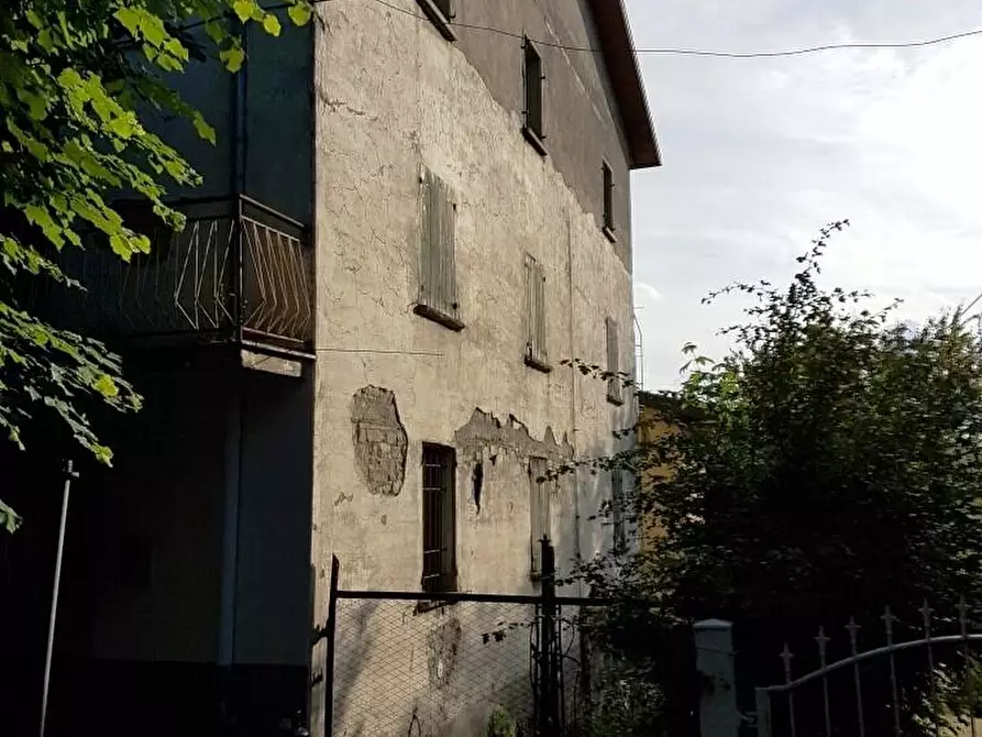 Immagine 1 di Casa indipendente in vendita  in VIALE DEI TIGLI 5 a Villa Minozzo