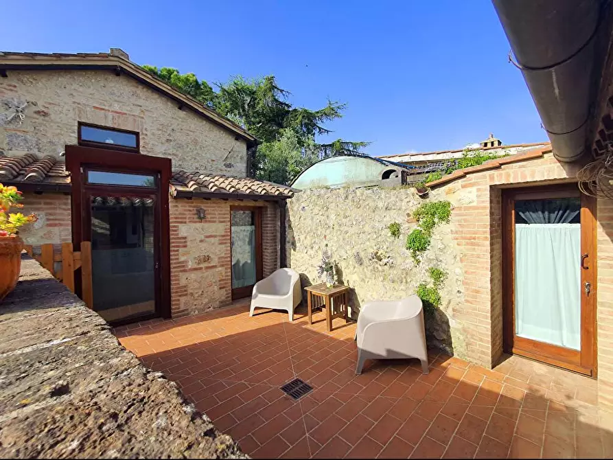 Immagine 8 di Abitazione tipica in affitto  a Monteriggioni