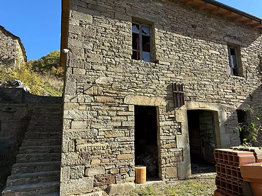 Immagine 13 di Rustico / casale in vendita  a Bardi