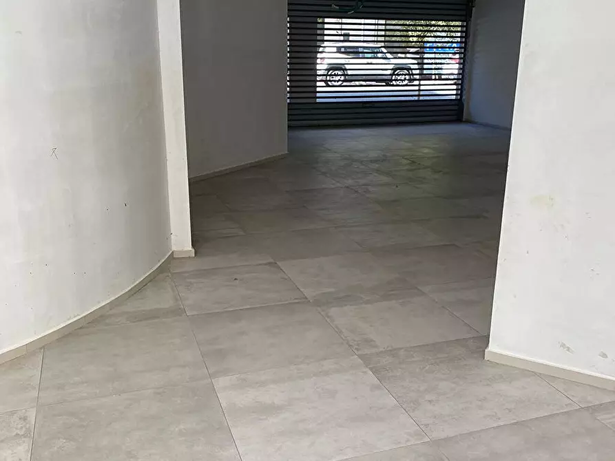 Immagine 4 di Attività commerciale in vendita  in Via Don Luigi Sturzo  78/b a Andria