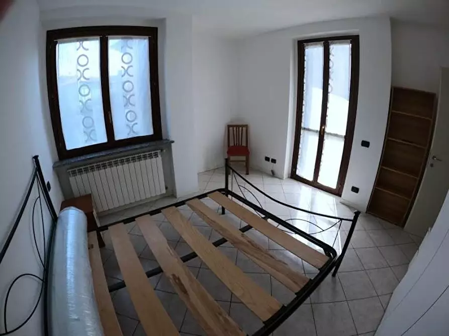 Immagine 8 di Appartamento in affitto  a Laveno-Mombello