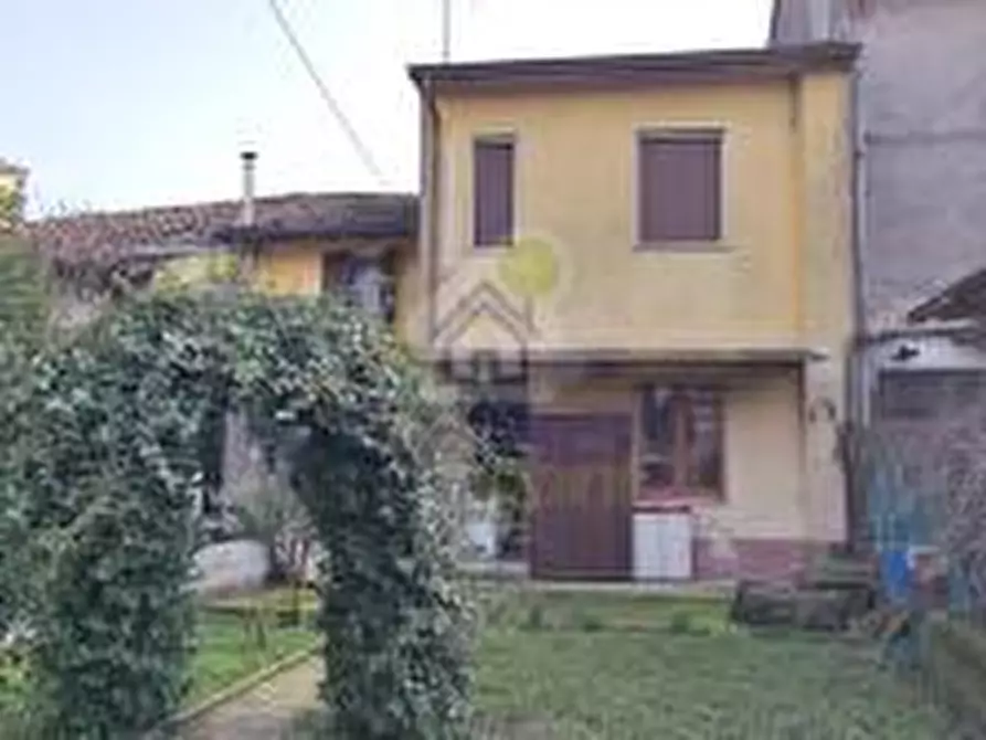 Immagine 7 di Abitazione tipica in vendita  a Grontardo