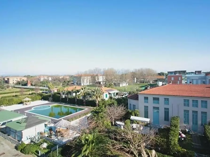 Immagine 11 di Appartamento in vendita  a Pisa