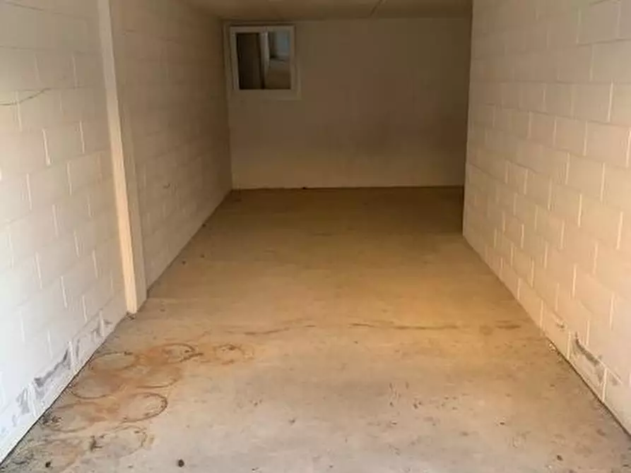 Immagine 2 di Garage in affitto  in Via Vezzi 1 a Nervesa Della Battaglia
