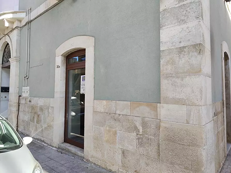 Immagine 5 di Attività commerciale in affitto  in Via Estramurale Lucatorto 30 B a Bitetto