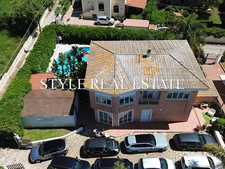 Immagine 22 di Villa in vendita  in Via Mar Tirreno 2 a Siracusa