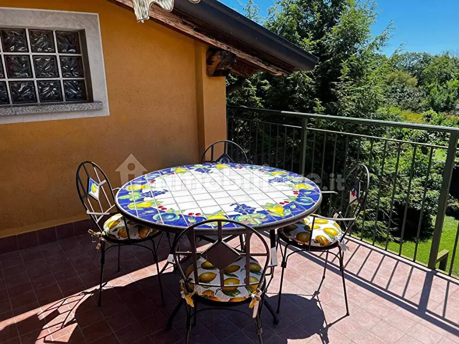 Immagine 5 di Appartamento in affitto  in via  campagna 18 a Leggiuno