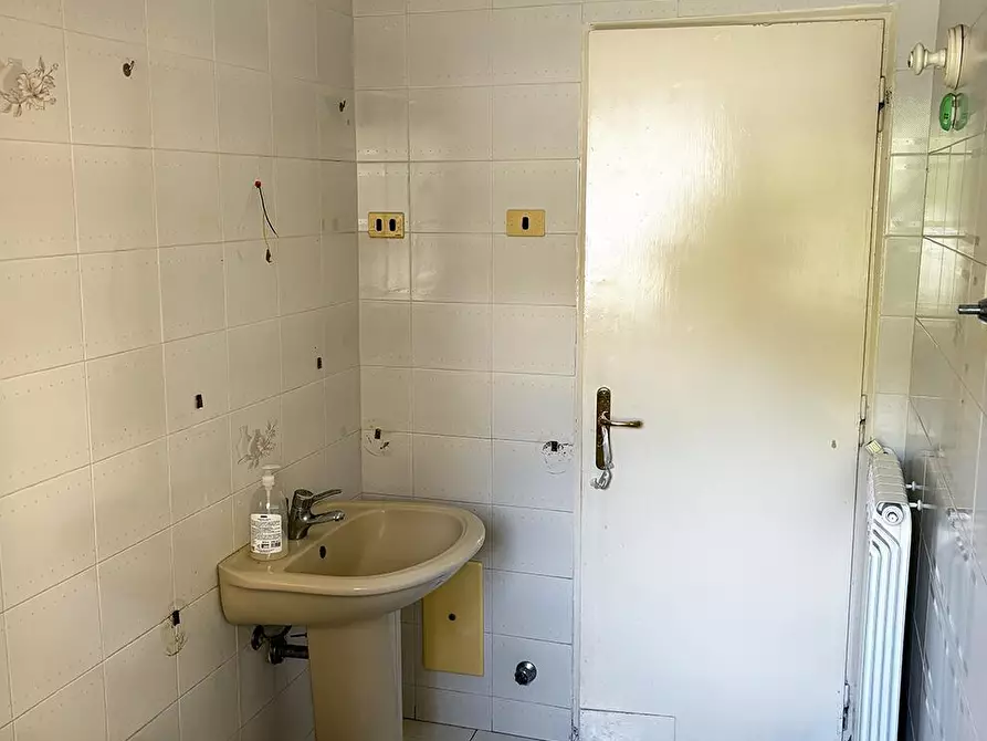 Immagine 20 di Appartamento in vendita  in Via Lucio Calpurnio  4 a Pozzuoli