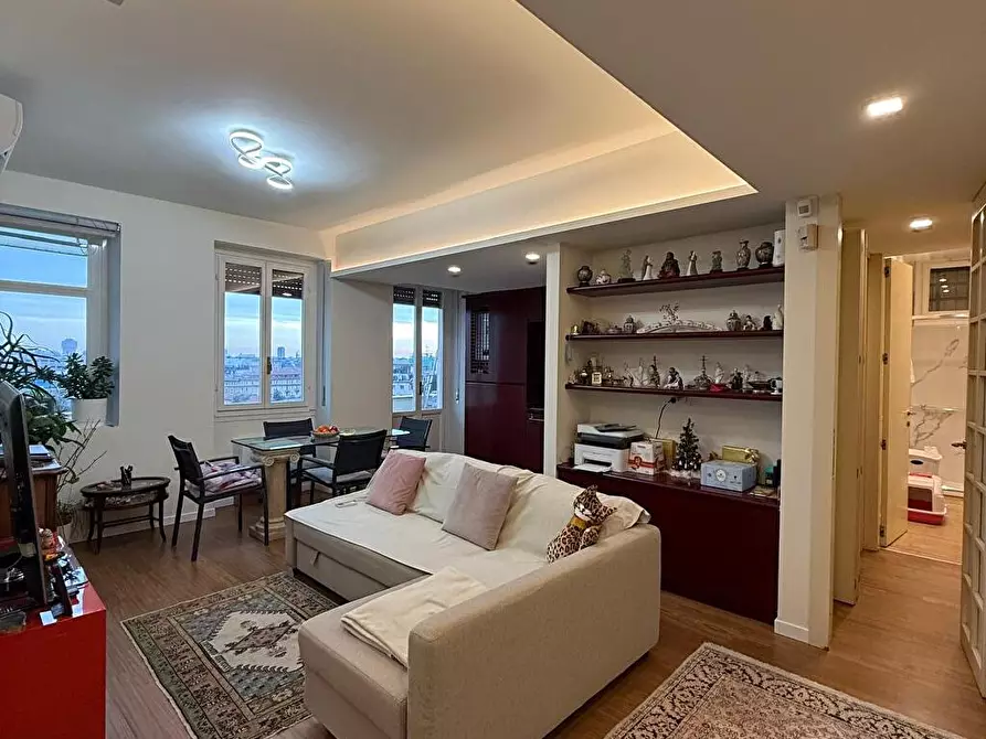 Immagine 13 di Abitazione tipica in vendita  a Milano