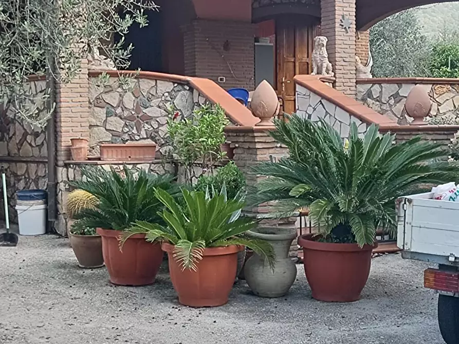 Immagine 25 di Villa in vendita  in Via Fossalupara 7 a Sarno