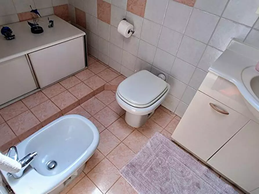 Immagine 11 di Appartamento in vendita  in corso savona 283 a Asti