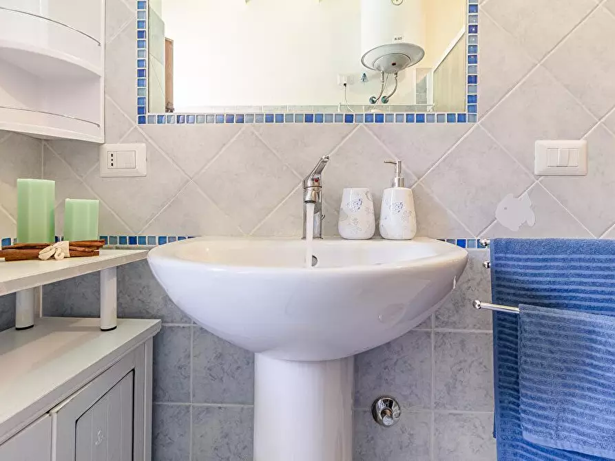 Immagine 19 di Villetta a schiera in affitto  in Via Santa Chiara 21 a Budoni