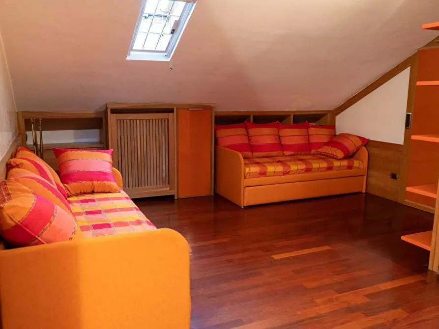 Immagine 10 di Villa in affitto  in Via Ugo la Malfa  3 a Paderno Dugnano