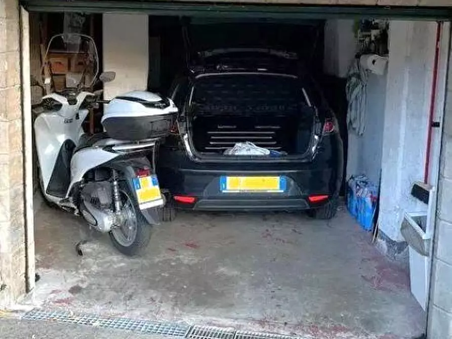 Immagine 11 di Appartamento in vendita  in VIA PRIVATA SAN ROCCO 60 a Rapallo