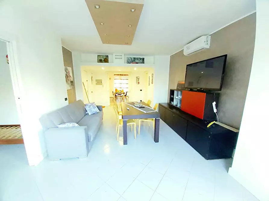 Immagine 4 di Appartamento in affitto  in via bennici  45 a Palermo