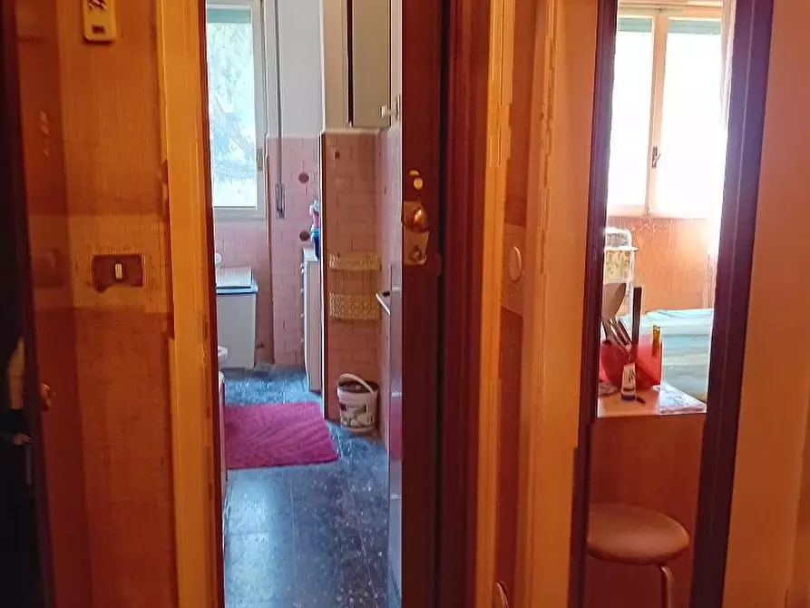 Immagine 12 di Appartamento in vendita  in via Gaetano Salvemni  5 a Milano