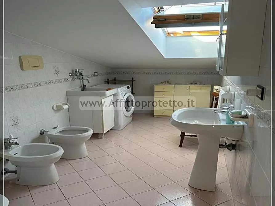 Immagine 13 di Attico in affitto  in Via Cantoni 13 a Formia