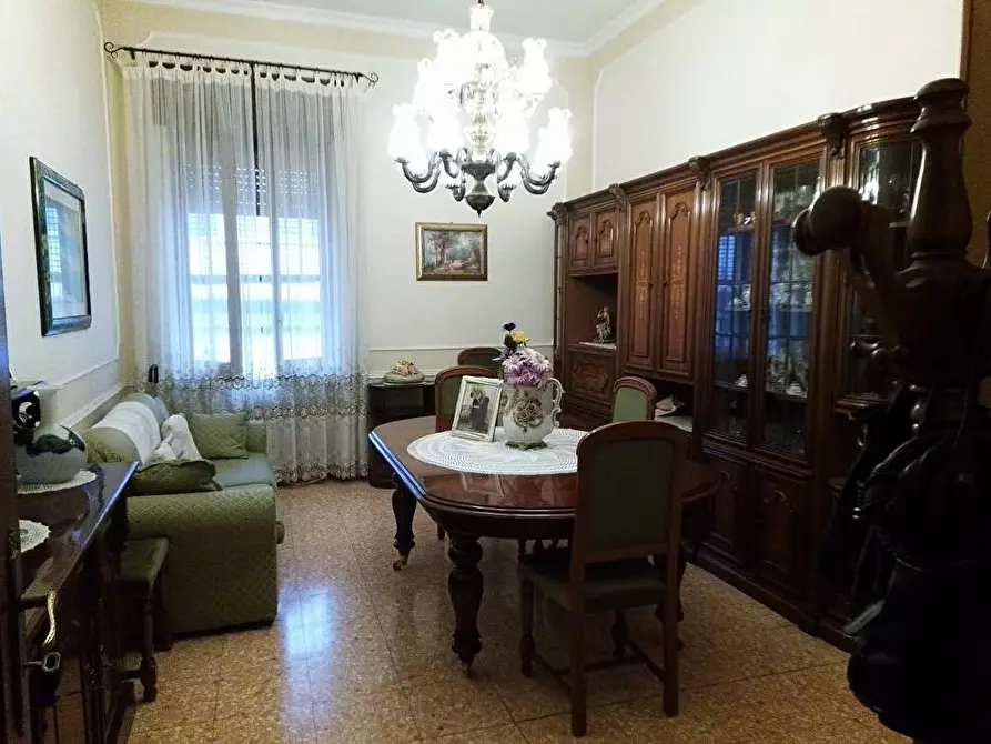 Immagine 5 di Appartamento in vendita  in Via Nunzio Celentano 1 a Sarno