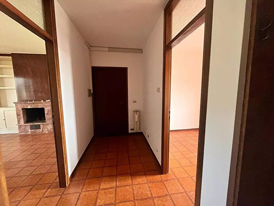 Immagine 8 di Appartamento in vendita  a Cascina