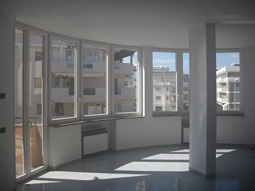 Immagine 4 di Appartamento in affitto  in via lorenzo d' arcangelo 6AA a Martina Franca