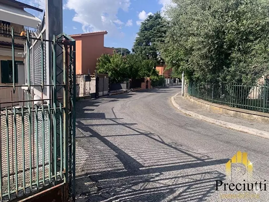 Immagine 16 di Appartamento in vendita  in VIA DEGLI AMODEI 92 a Roma