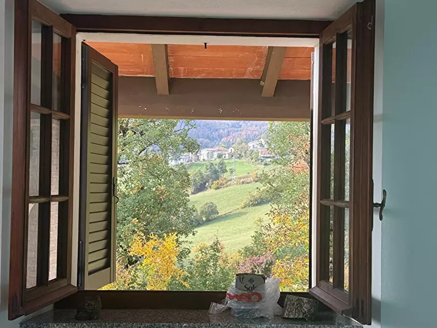 Immagine 17 di Casa indipendente in vendita  a Tizzano Val Parma