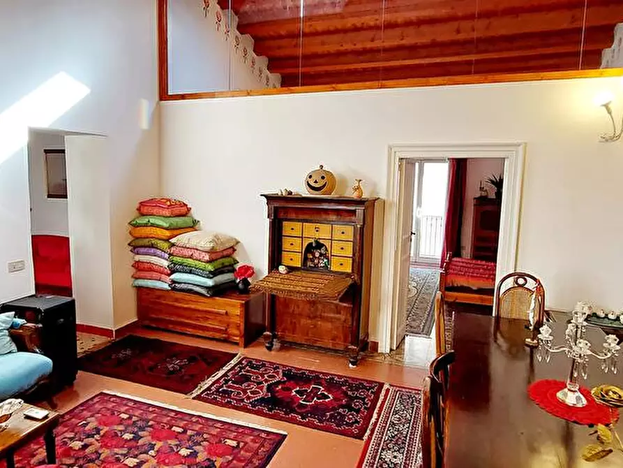 Immagine 16 di Camera in affitto  in Via Argenteria  19 a Palermo