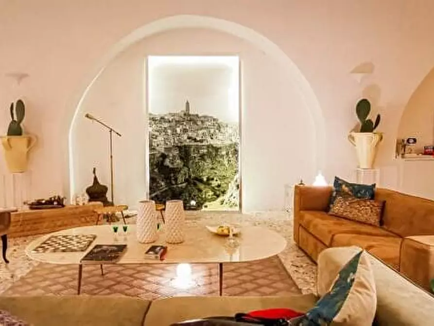 Immagine 2 di Appartamento in vendita  in Vico II Casalnuovo 1 a Matera